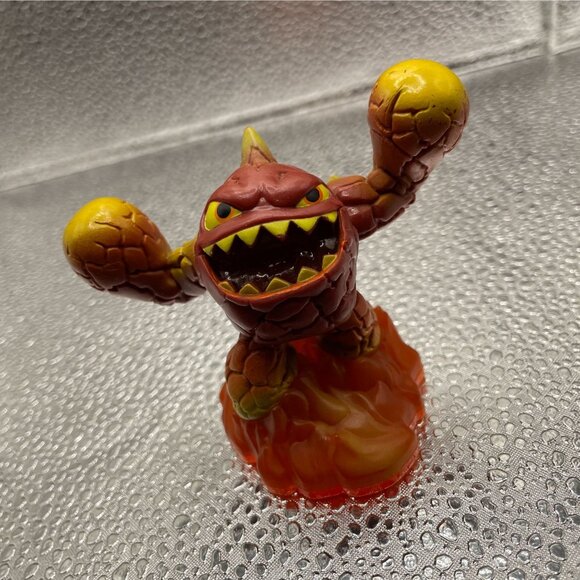 LightCore – Eruptor Action Figure - Picture 5 of 5